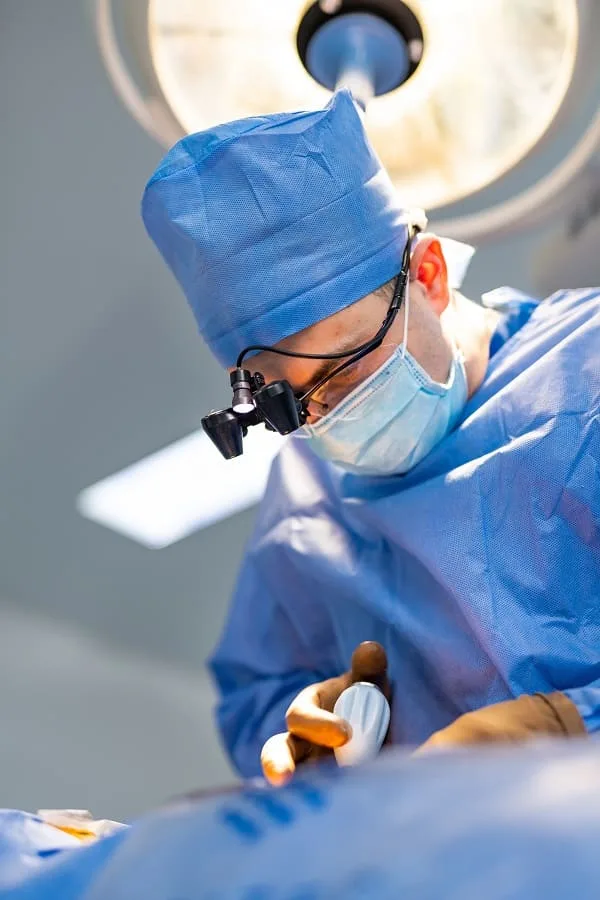 ¿Qué médico trata la diverticulitis?